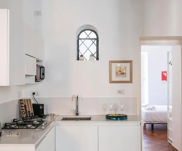 Colosseum, Monti, New Corithian House Up To 6 People *